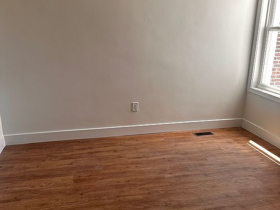 5th image of 7916 Michener Ave