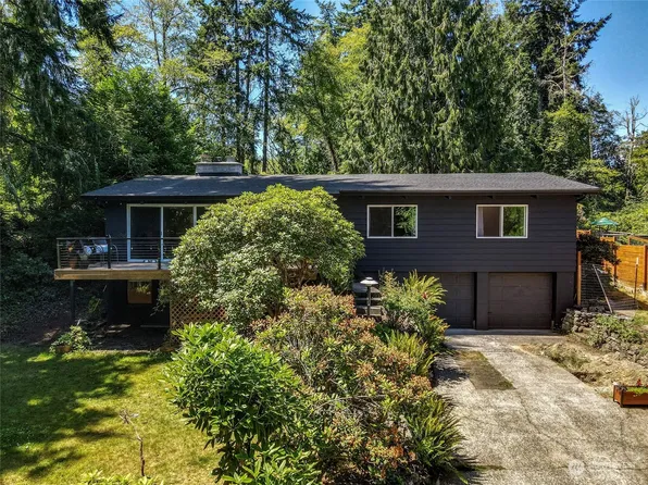 7338 Puget Beach Road NE, Olympia, WA 98516