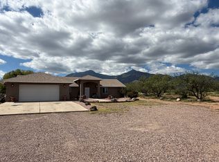 6100 E Mombasa Ln, Hereford, AZ 85615