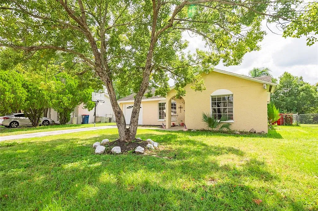 2 bed, 2.0 bath, 976 sqft, $1,750 — Photo 3