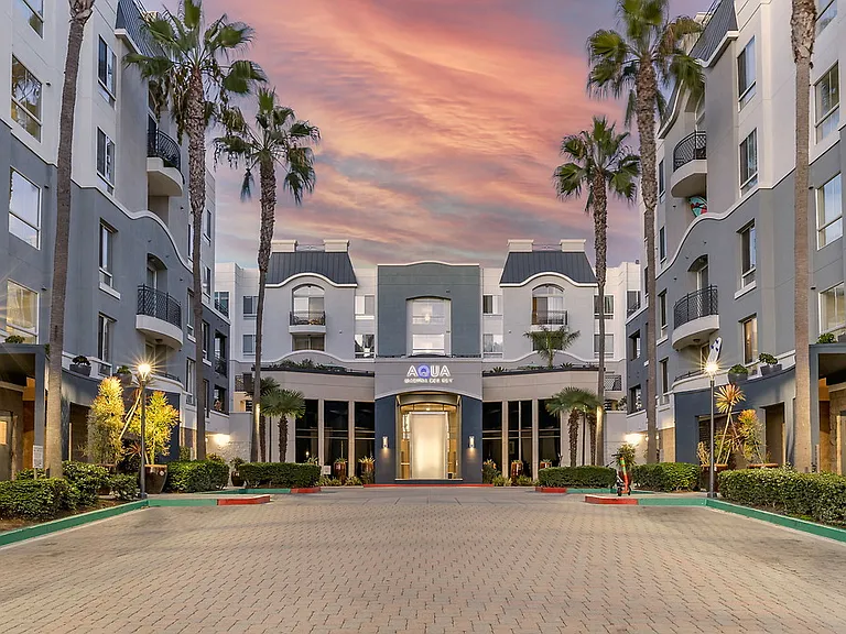 AQUA Marina del Rey — Photo 1