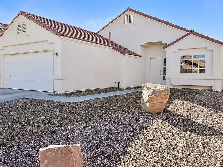 6227 Eliza Ln — Photo 3