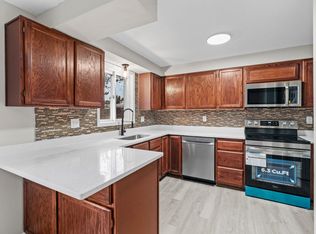 6494 Bonner Ct, Inver Grove Heights, MN 55076