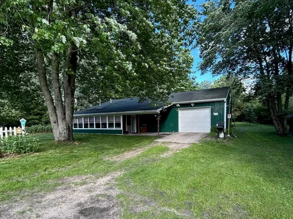 1702 Martin Rd, Gladwin, MI 48624
