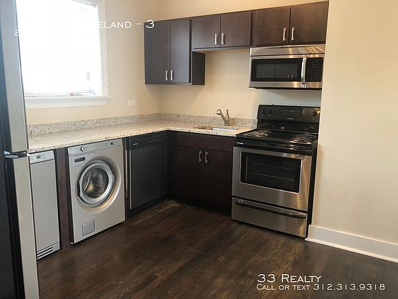 3rd image of 1542 W Waveland Ave #3