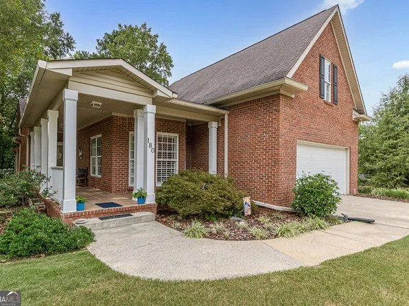 180 Winecoff Dr, Fayetteville, GA 30214