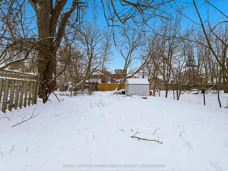 511 Victoria St — Photo 7