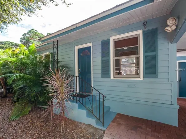 2326 Gull Ln, Sarasota, FL 34237