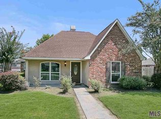 7357 Cherrydale Dr, Denham Springs, LA 70706