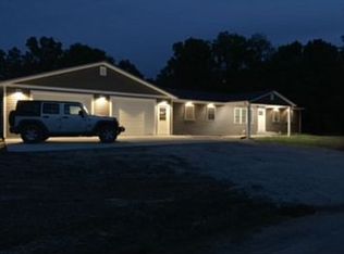 8178 Windom Rd, Shoals, IN 47581