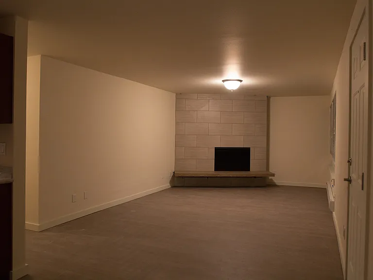 2501 Thorndyke Ave W #105 — Photo 5