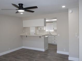 20380 Rimrock Rd APT 1, Apple Valley, CA 92307