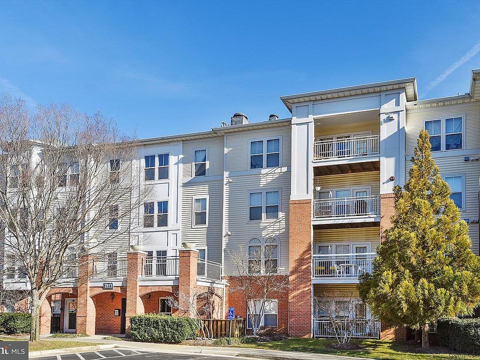 1st image of 2911 Deer Hollow Way Unit 223