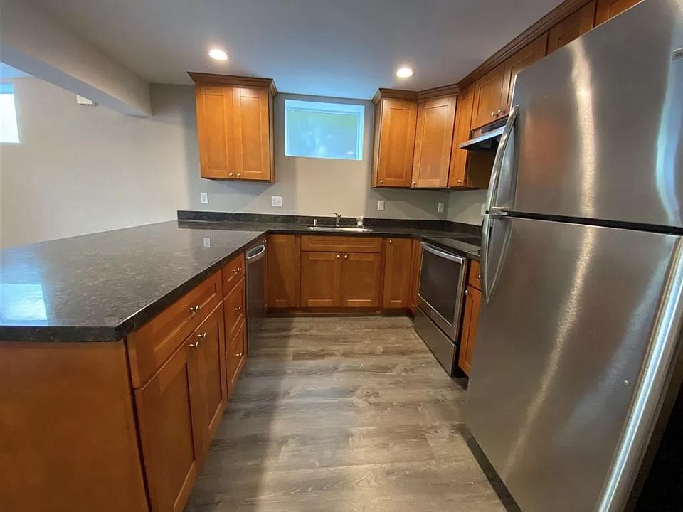 1st image of 2505 Yale Ave E #3