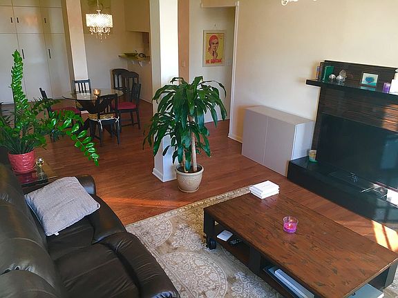 Living/Dining/Bar Areas