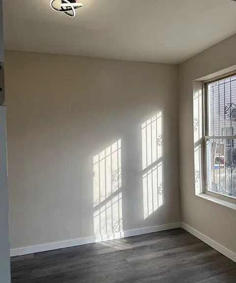 1144 Blake Ave #2 — Photo 15