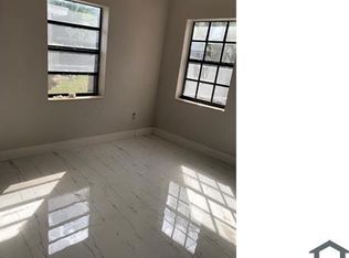 6740 NW 6th Ct, Miami, FL 33150
