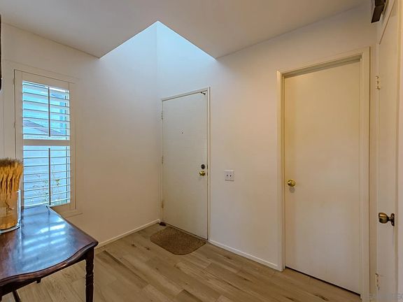 5th image of 5873 Menorca Dr