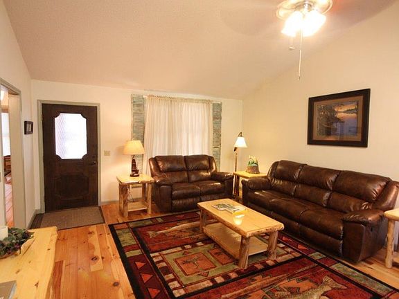 3rd image of 23 Morpet Ln
