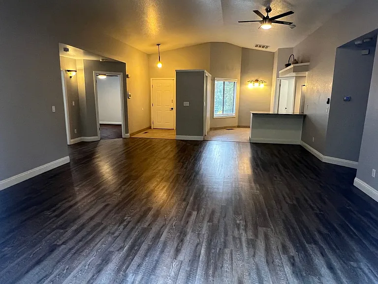 110 Regier Springs Dr — Photo 4