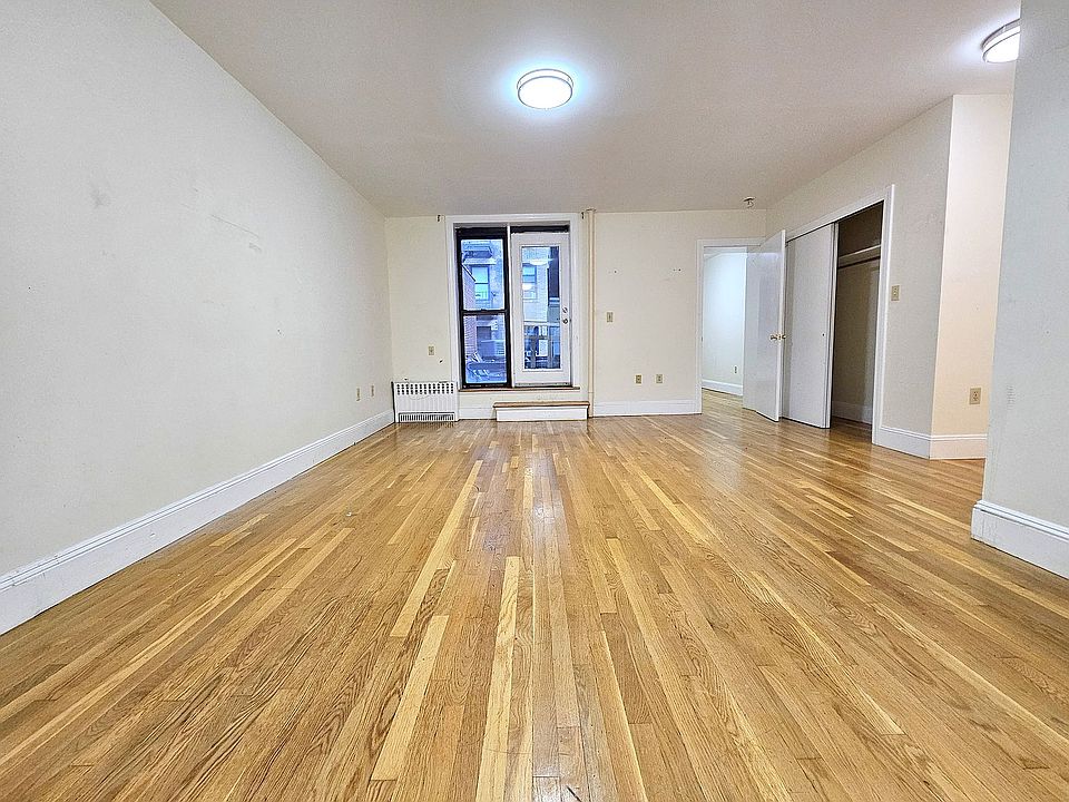 1st image of 138 W 72nd St APT 1B
