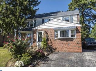 560 Holmes Rd, Morton, PA 19070