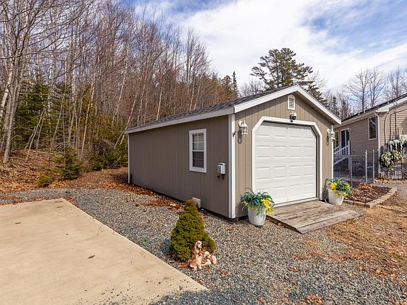 5th image of 112 Raccoon Cove Road