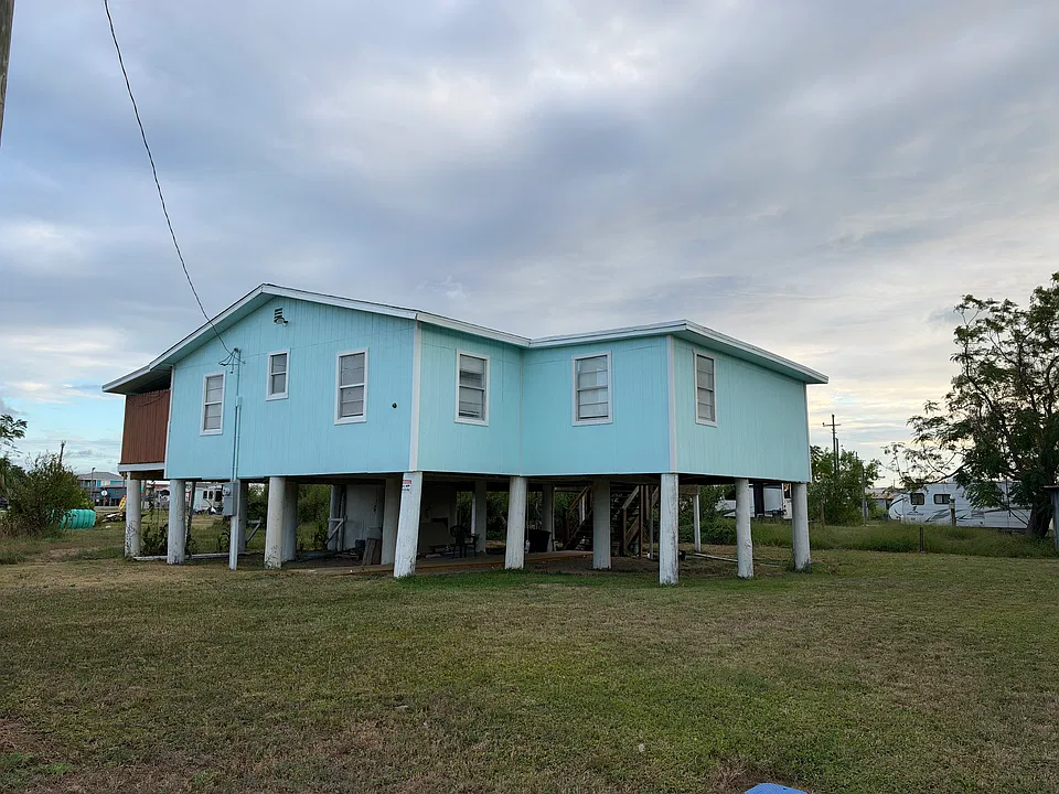 1014 Canal W