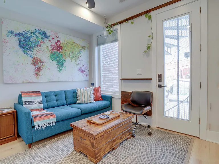 459 Florida Ave NW #3 — Photo 2