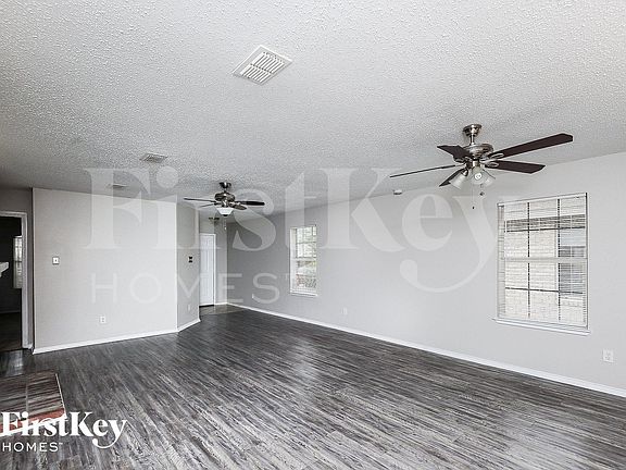 4th image of 8771 Cove Meadow Ln