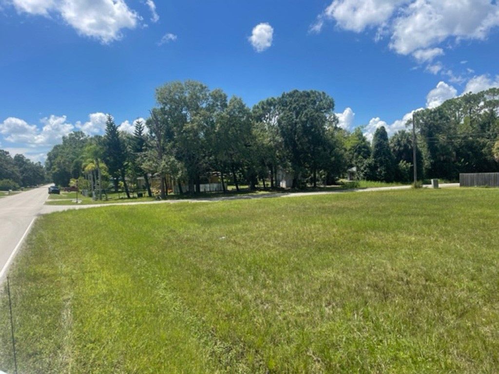 30 & 36 S Oak St, Fellsmere, FL 32948 Zillow