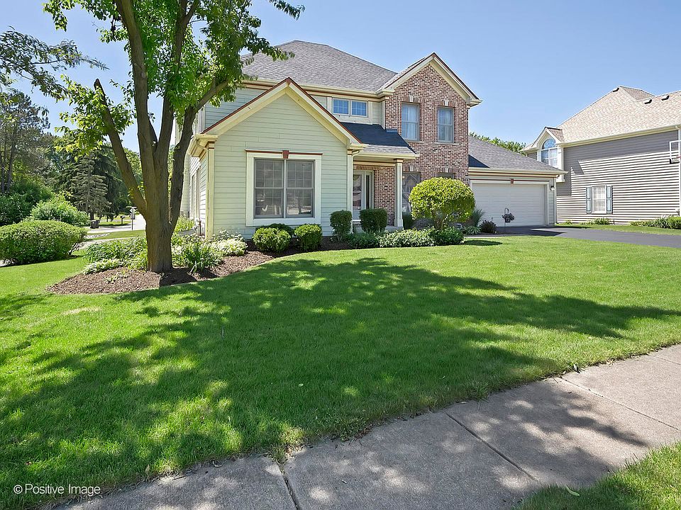2nd image of 610 Hampton Crse
