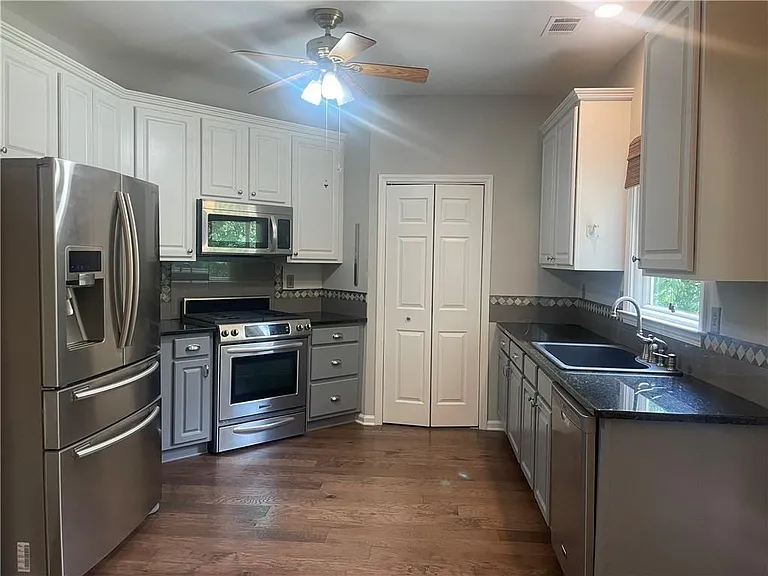 3935 Melody Mizer Ln — Photo 11
