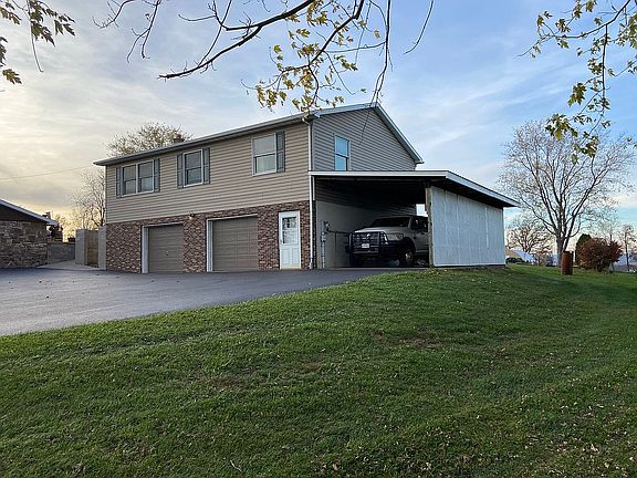 Apartment on property