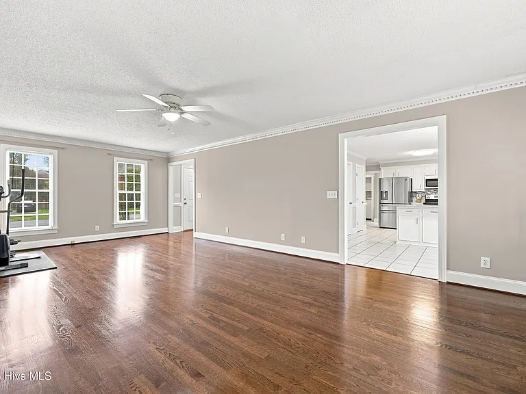 1707 Paramore Dr — Photo 14