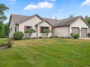 7178 Riverwood Dr, Belding, MI 48809