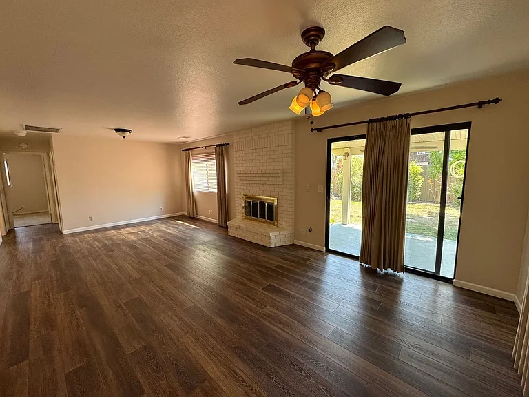 1205 Dominic Way — Photo 9