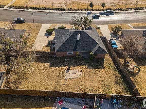 4th image of 226 Drexel Dr