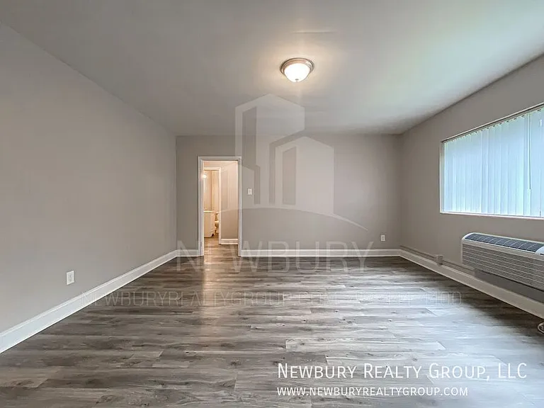 1331 Washington Blvd #6 — Photo 9