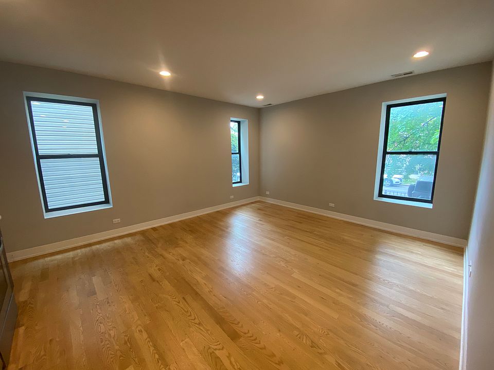 1st image of 3800 W Altgeld St #104