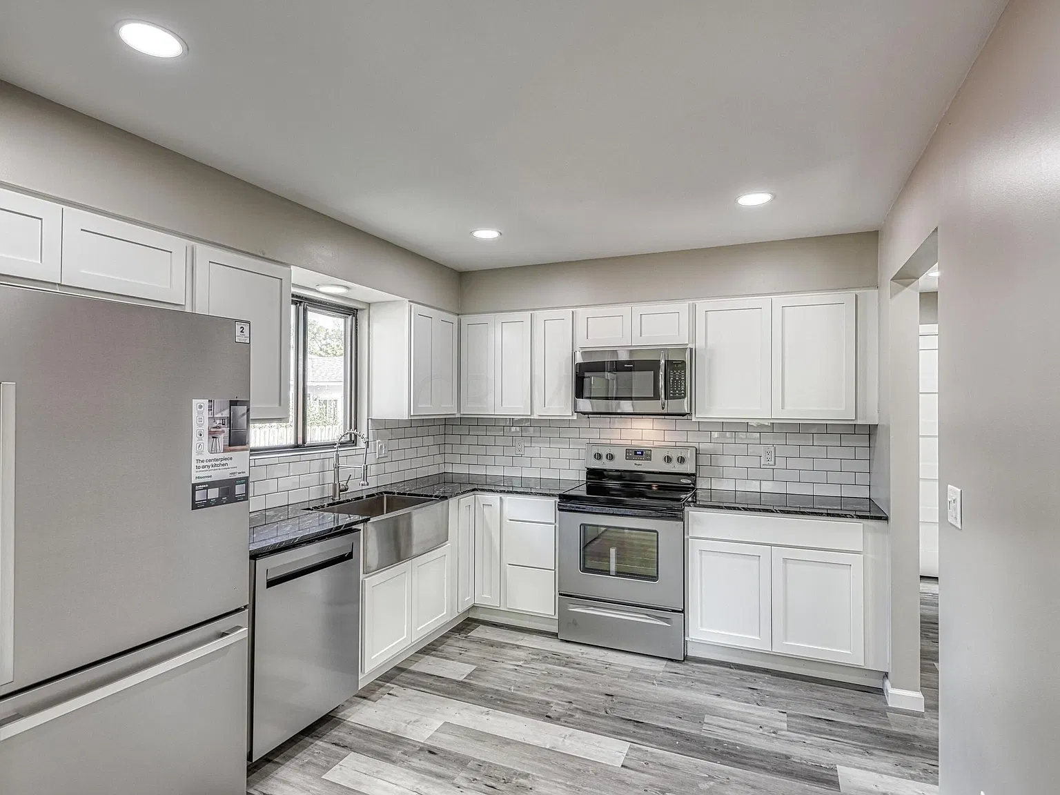 2 bed, 1.5 bath, 1000 sqft, $1,465 — Photo 1