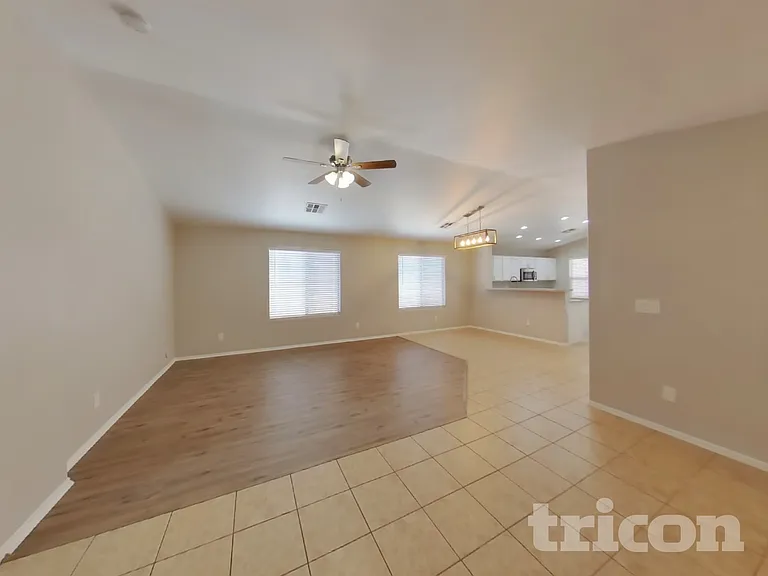 601 E Press Rd — Photo 2
