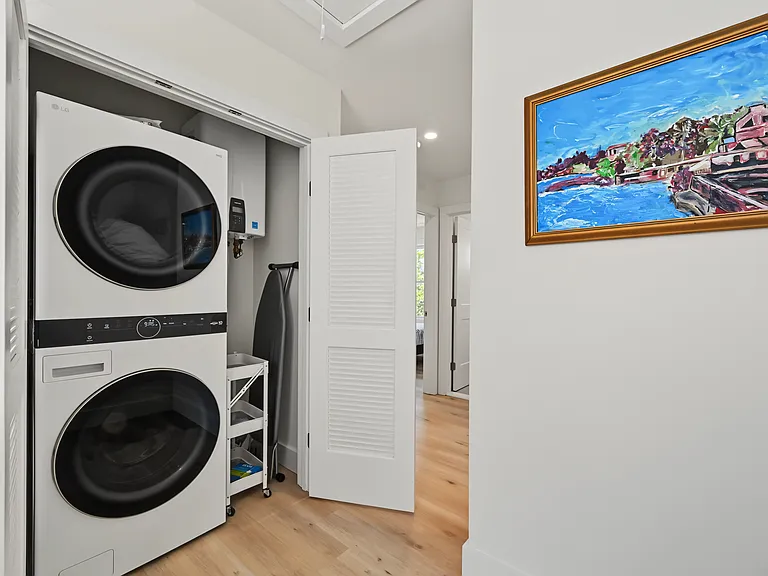 113 N Brighton Ave — Photo 22