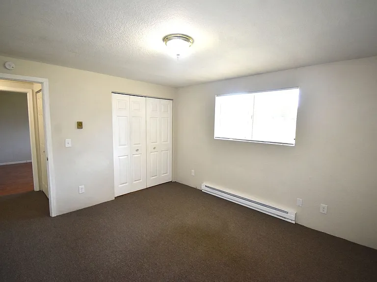 750 Walker Rd — Photo 10
