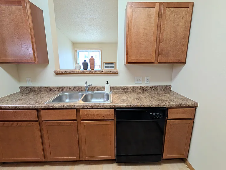 Amber Ridge Apartments — Photo 6