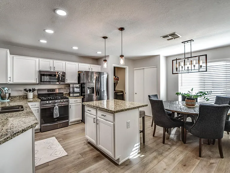 11108 E Diamond Ave — Photo 12