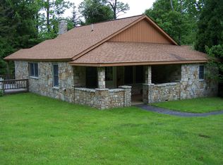 1833 County Line Rd, Champion, PA 15622