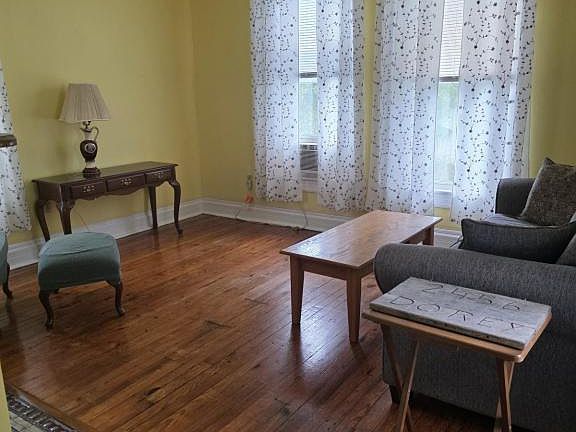 2nd image of 2456 Forest Ave