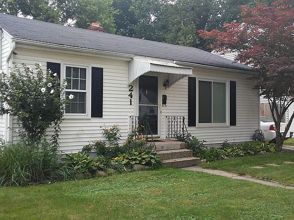 2nd image of 241 Rosemary St SE