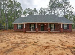 1 Foxfire Ln, Wedgefield, SC 29168